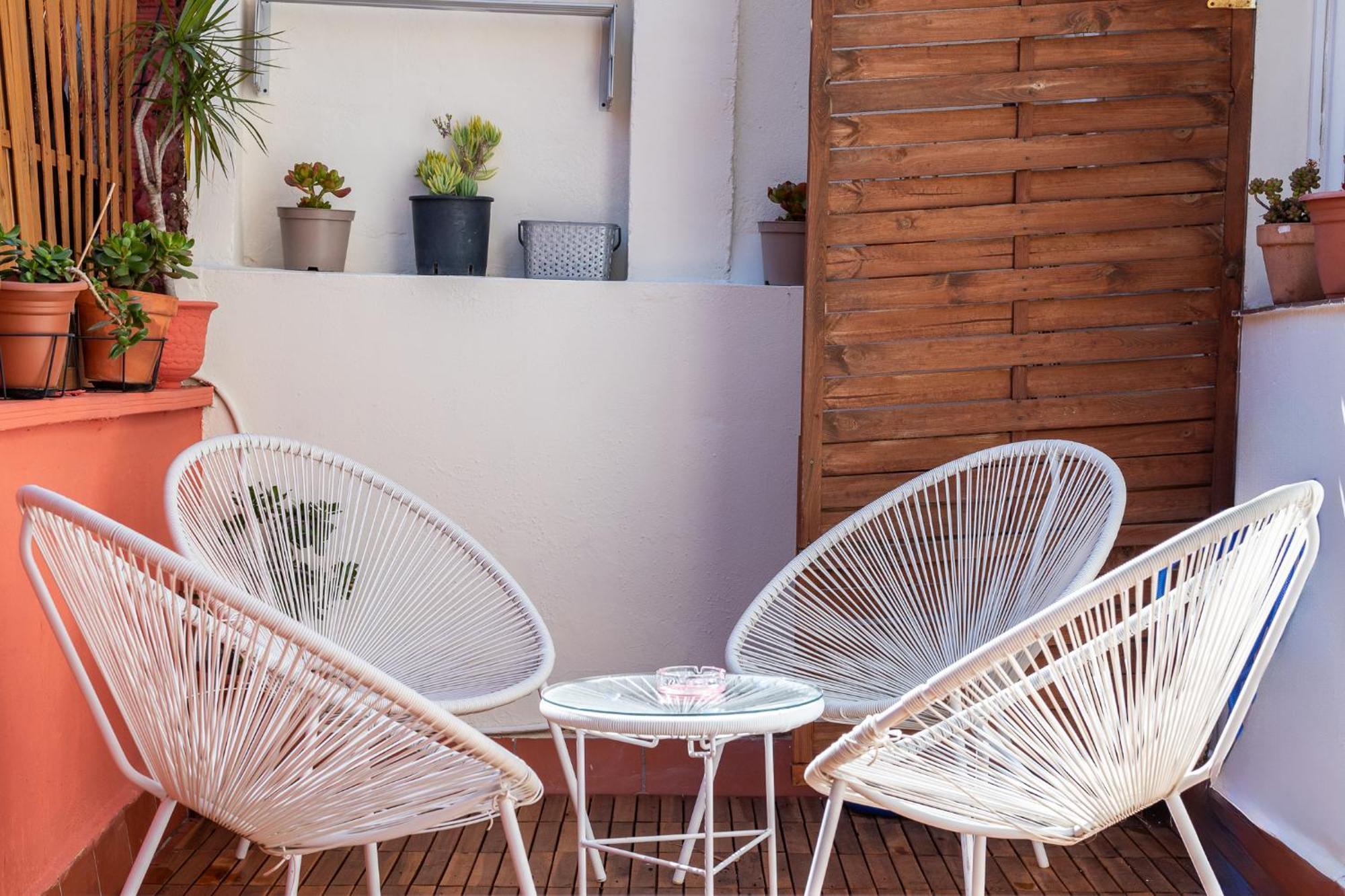ברצלונה Spacious & Sunny Apt With Terrace In The City Center מראה חיצוני תמונה