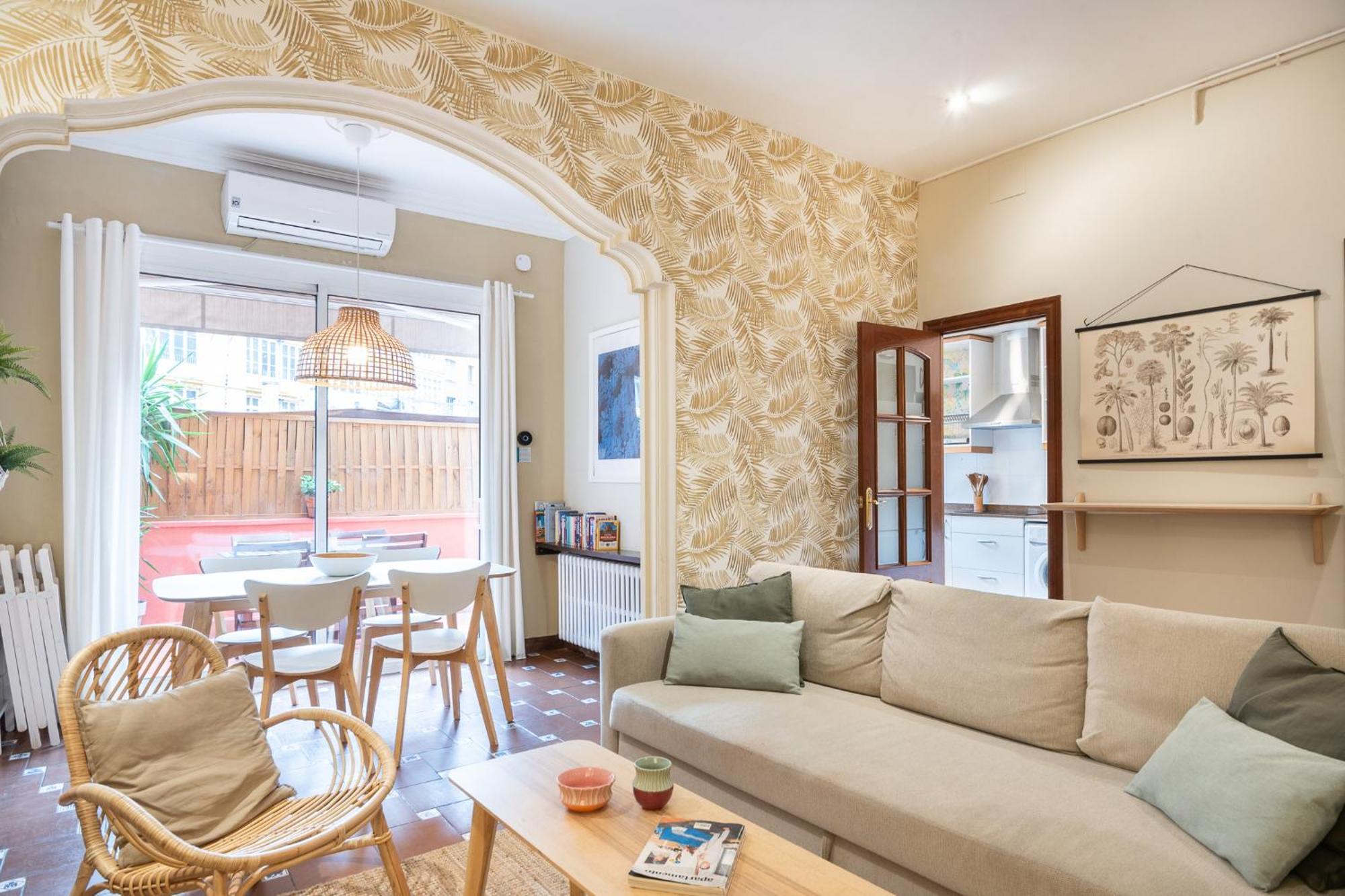 ברצלונה Spacious & Sunny Apt With Terrace In The City Center מראה חיצוני תמונה