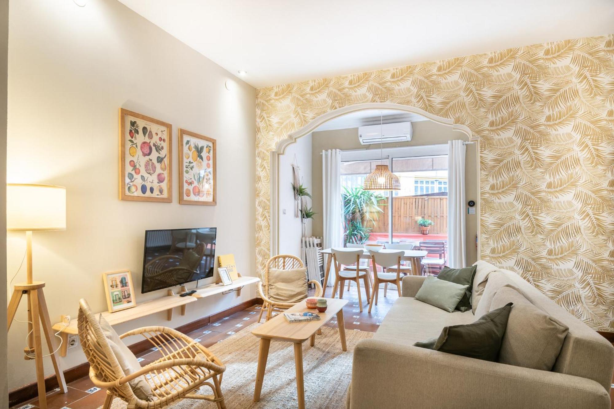 ברצלונה Spacious & Sunny Apt With Terrace In The City Center מראה חיצוני תמונה